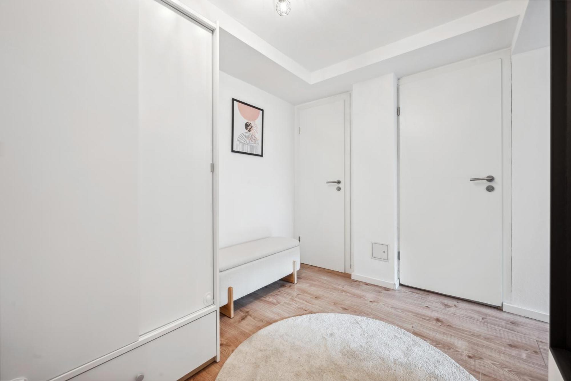 Malu Rooms - Ruhige Lage, Erdgeschoss, Smarttv, Netflix, 24H Checkin, Ludwigsburg Exterior foto